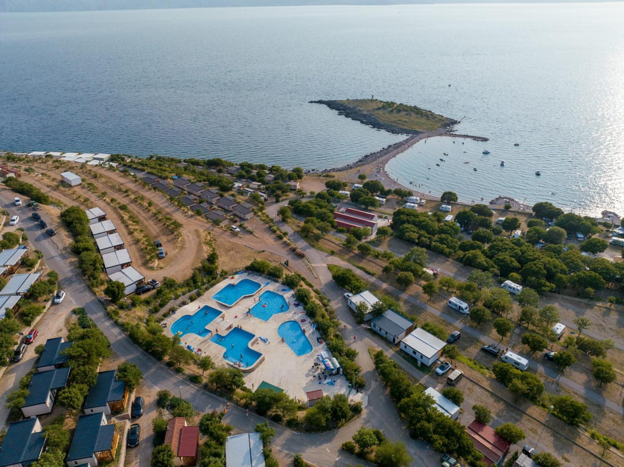 Luxury Mobile Home Zuzu เคลโนวีซา ภายนอก รูปภาพ
