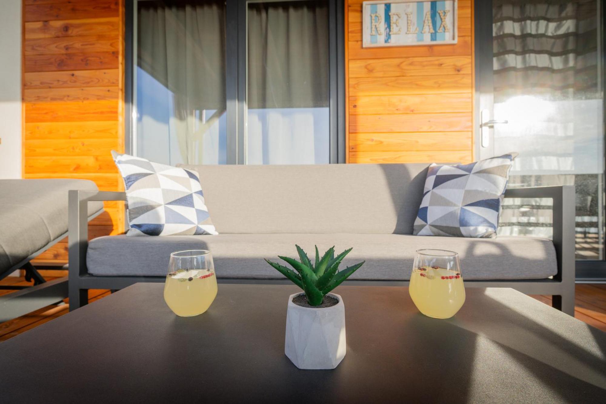 Luxury Mobile Home Zuzu เคลโนวีซา ภายนอก รูปภาพ